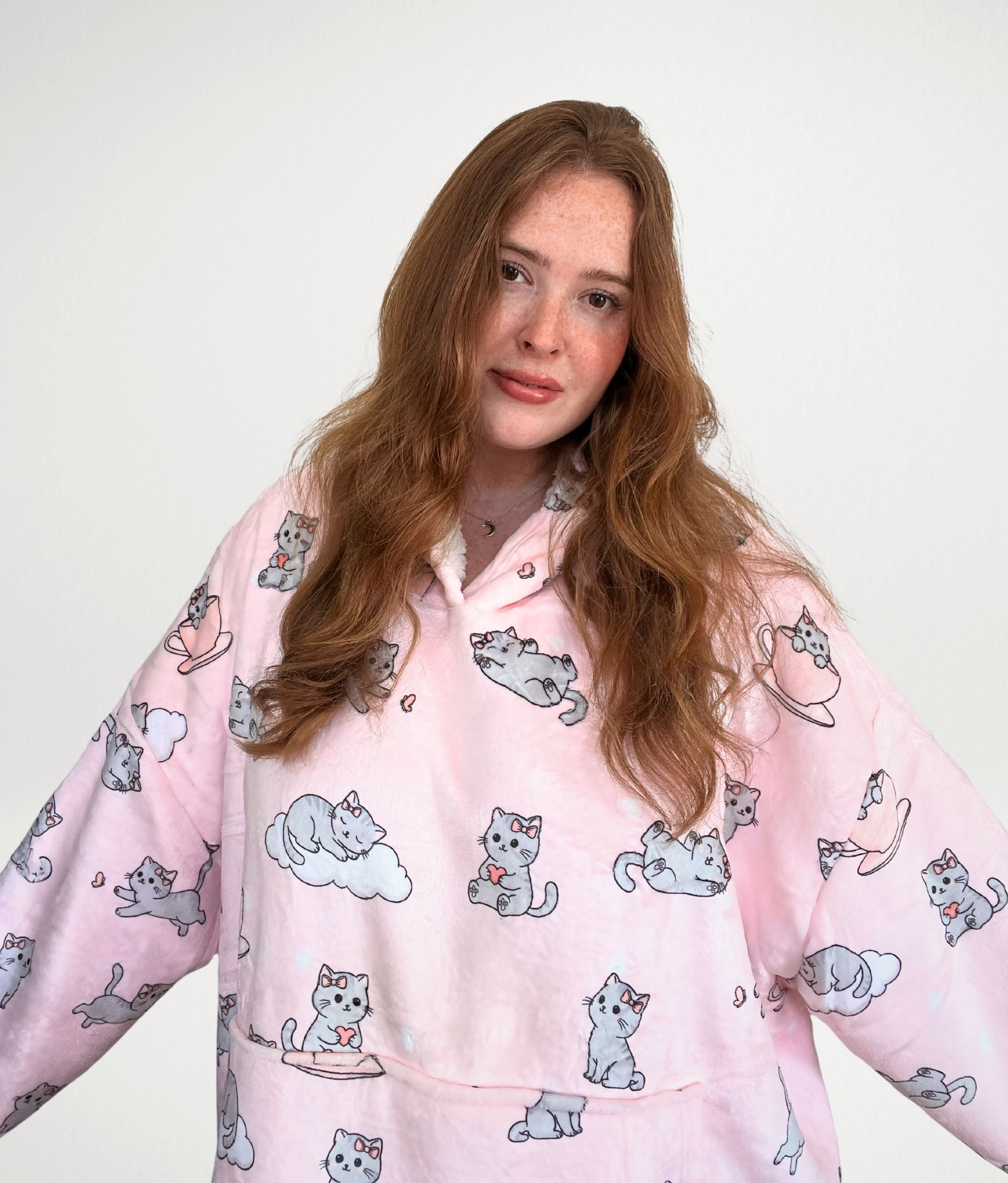 Kitty Dreams - Wearable Blanket